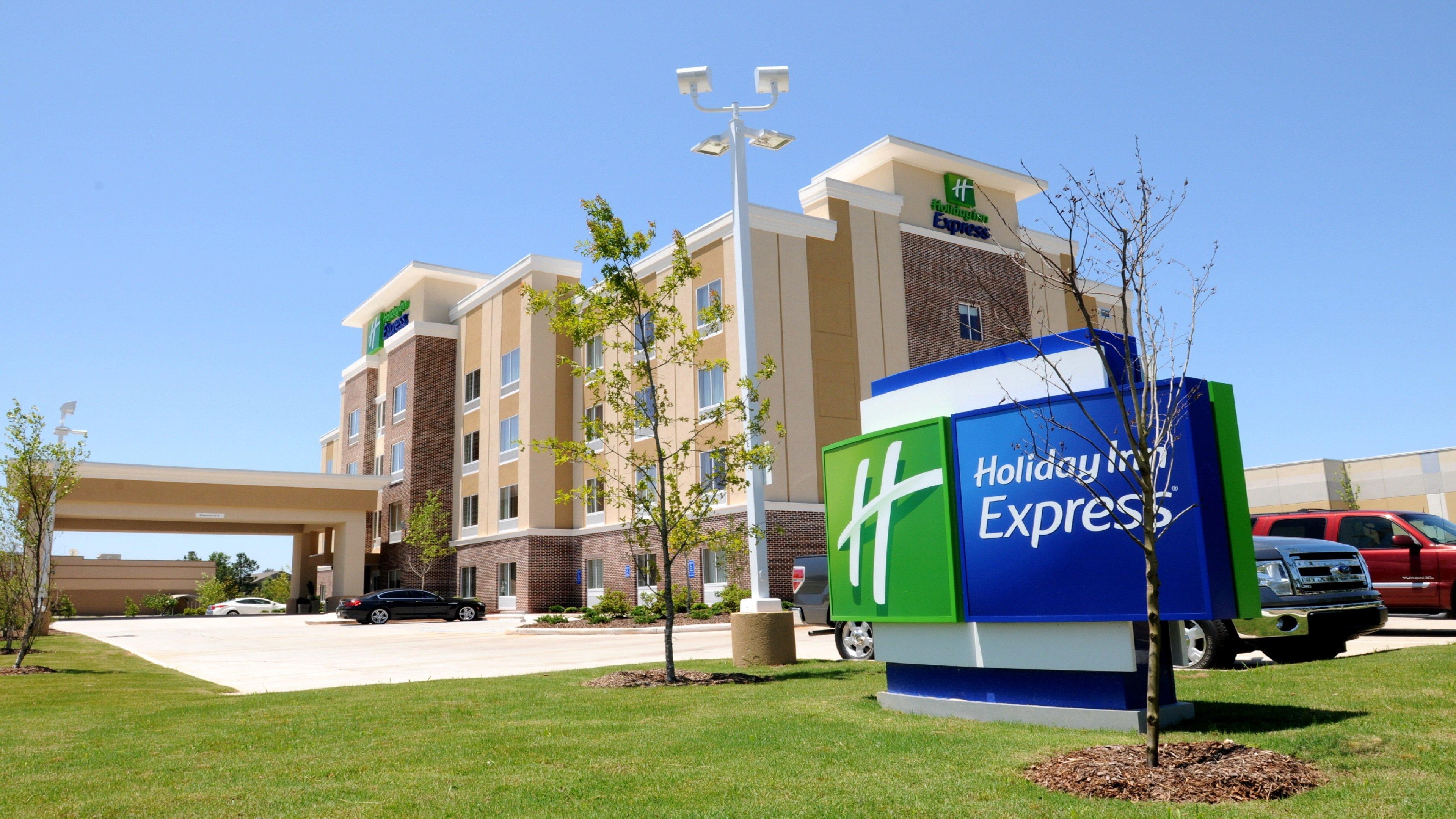 Holiday Inn Express Covington-Madisonville By Ihg Exteriör bild