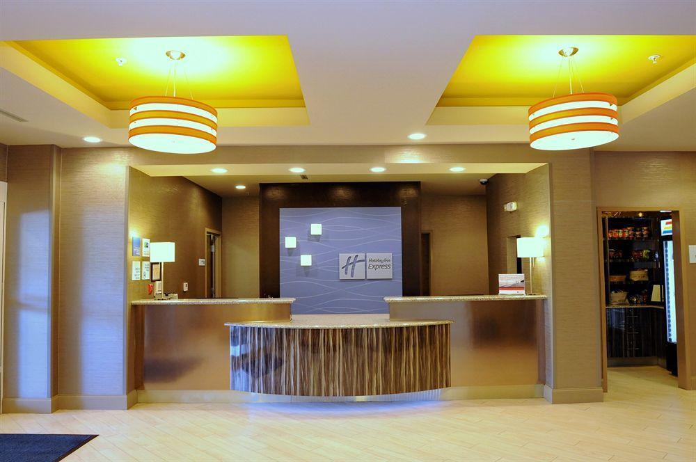Holiday Inn Express Covington-Madisonville By Ihg Exteriör bild